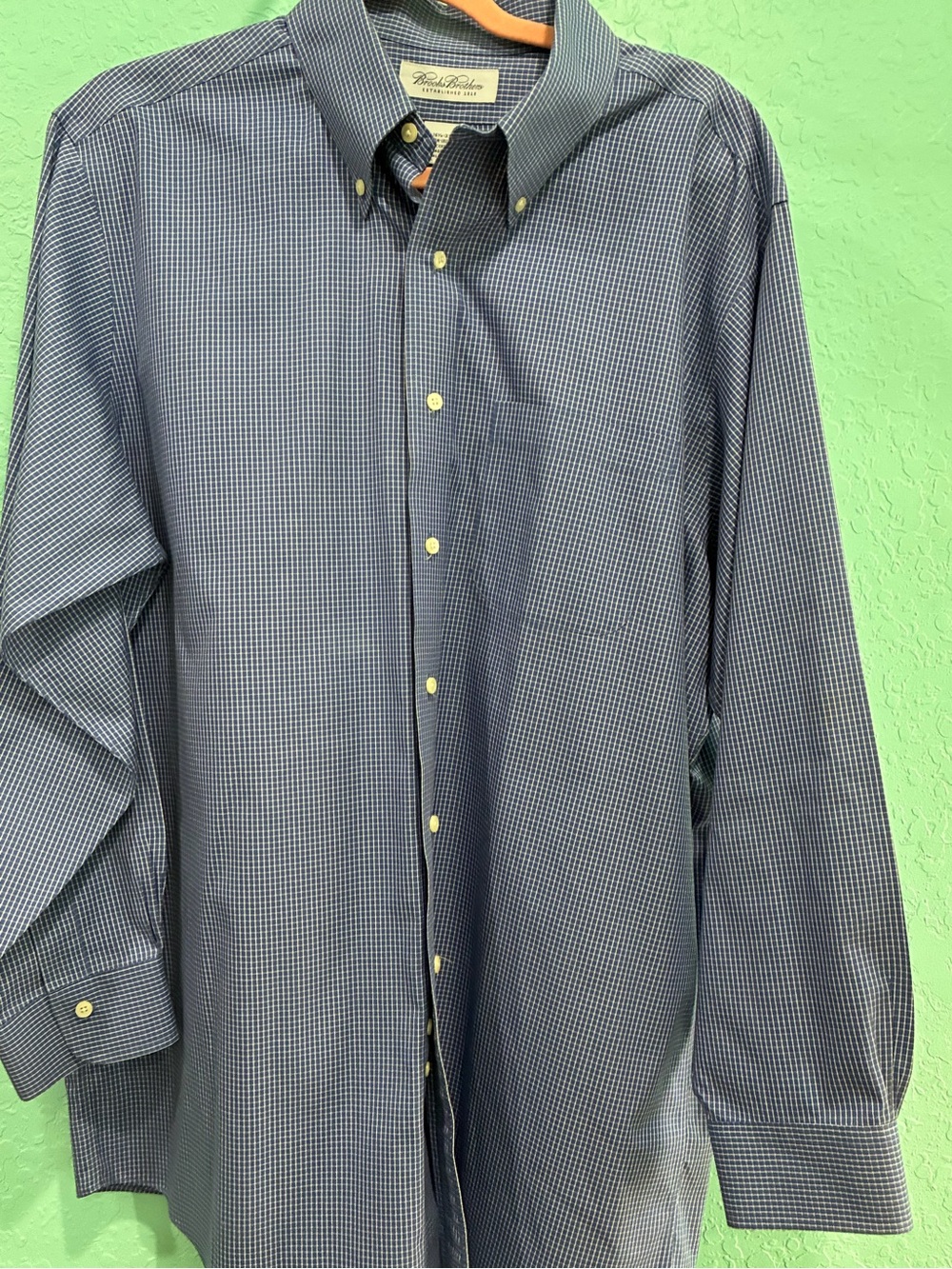 Brooks Brothers Blue plaid Button-Down Men's dress Shirt 16 1/2 - 33 non iron